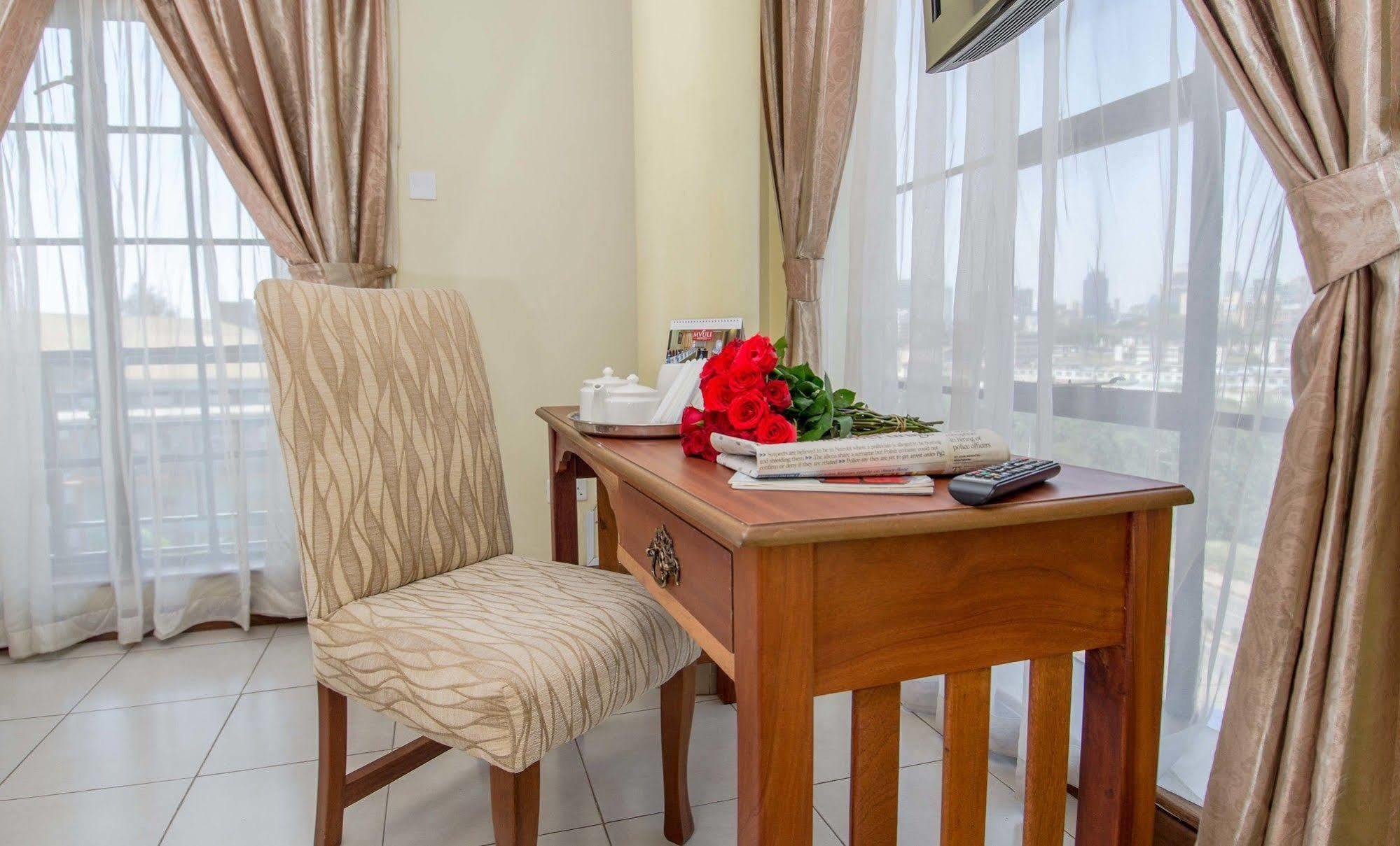 Mvuli Suites Nairobi Esterno foto