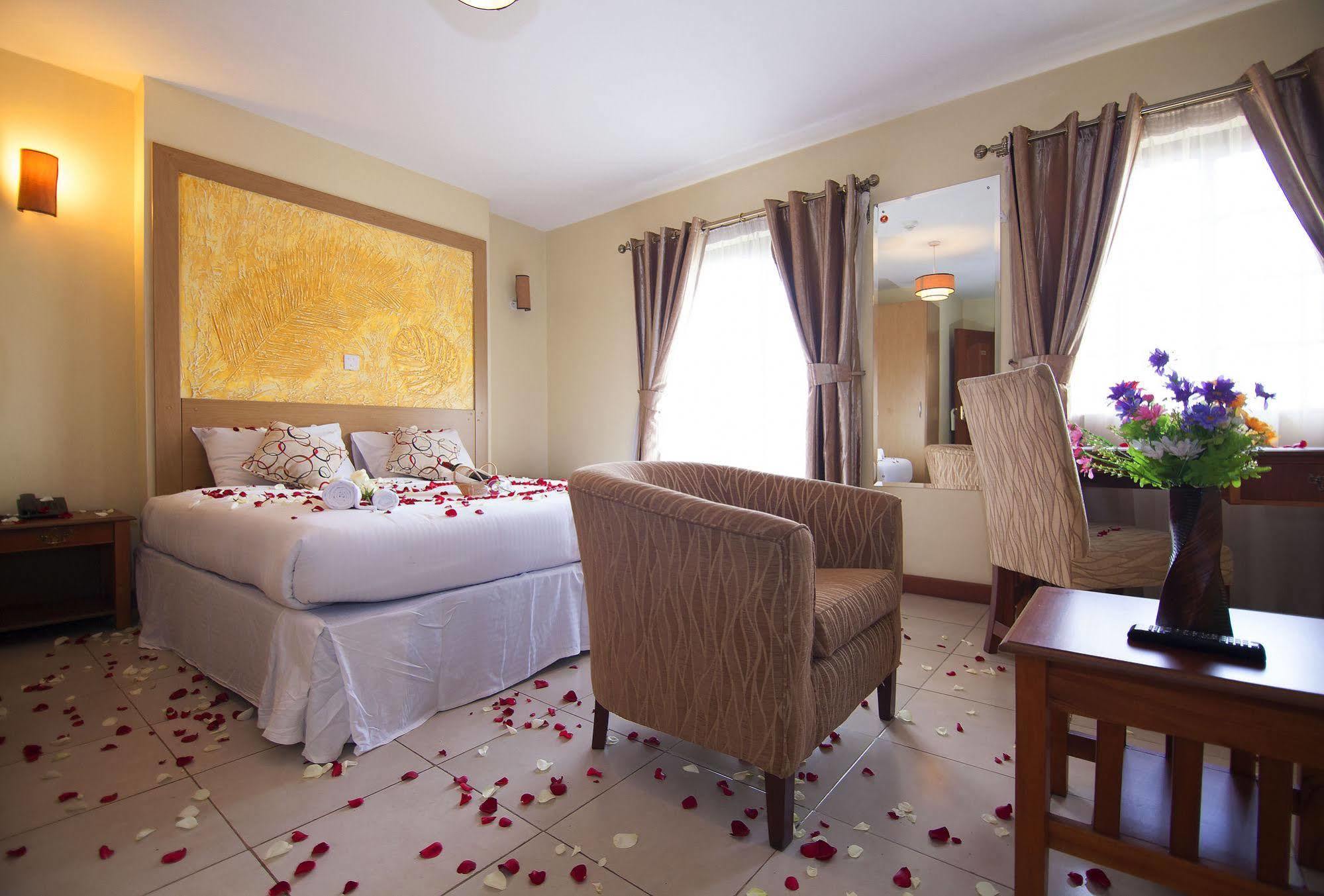 Mvuli Suites Nairobi Esterno foto